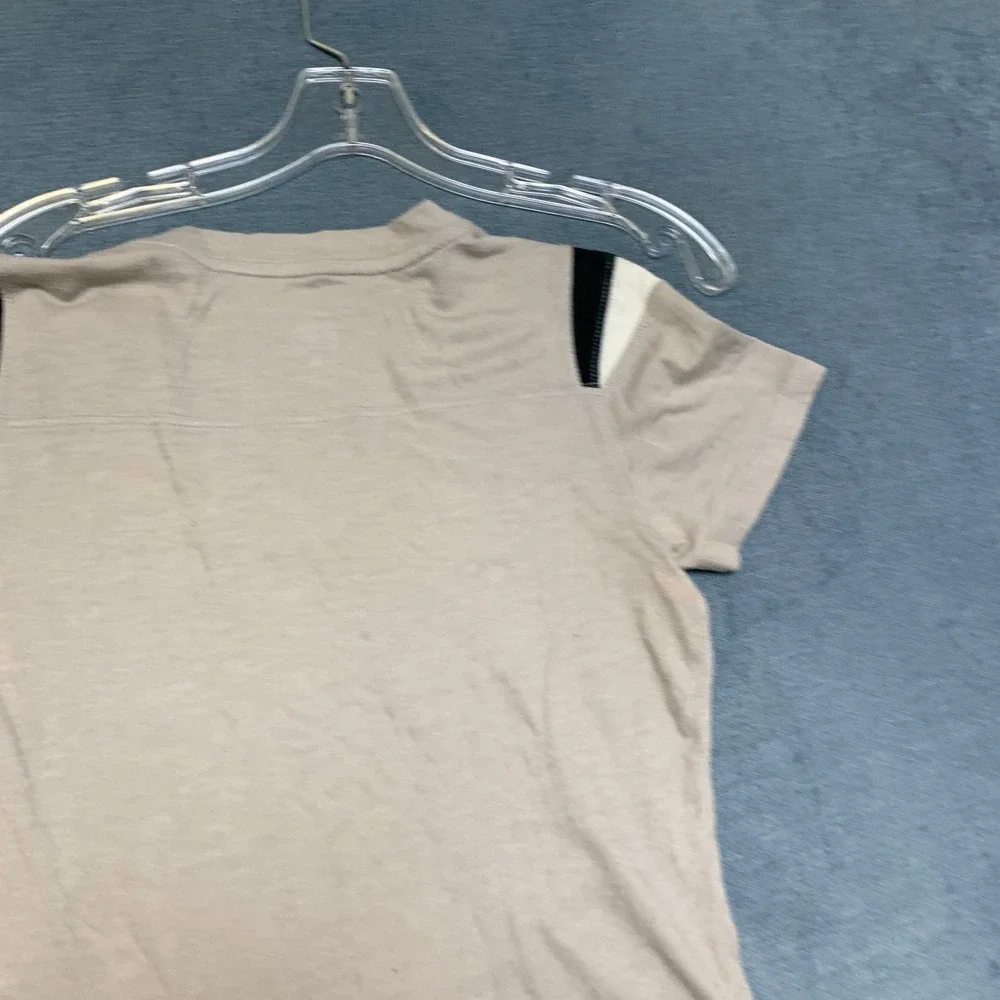 Nike T Shirt Womens Medium Gray V Neck Swoosh Logo Side Slit Performance Running